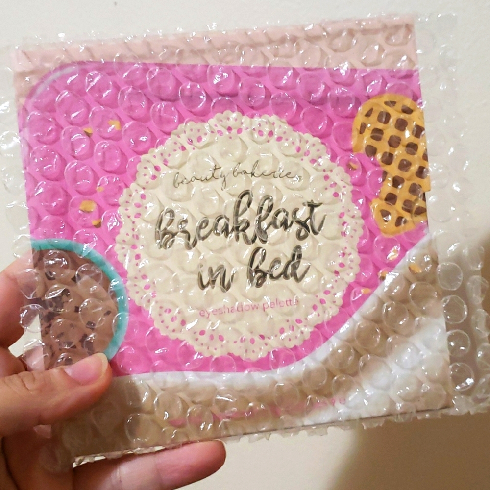 beauty bakerie Breakfast In Bed